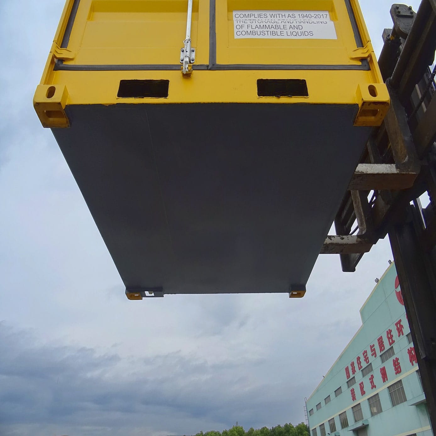 8&rsquo; Containment Cube - Container Services Pty Ltd