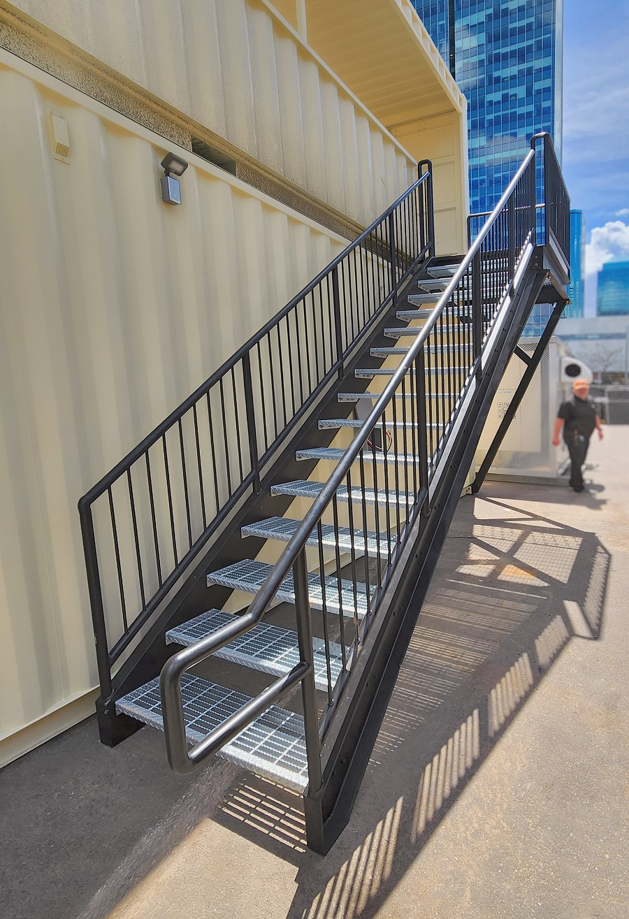 40&rsquo;HC VIP Area with Patio for the Oilers - Container Services Pty Ltd